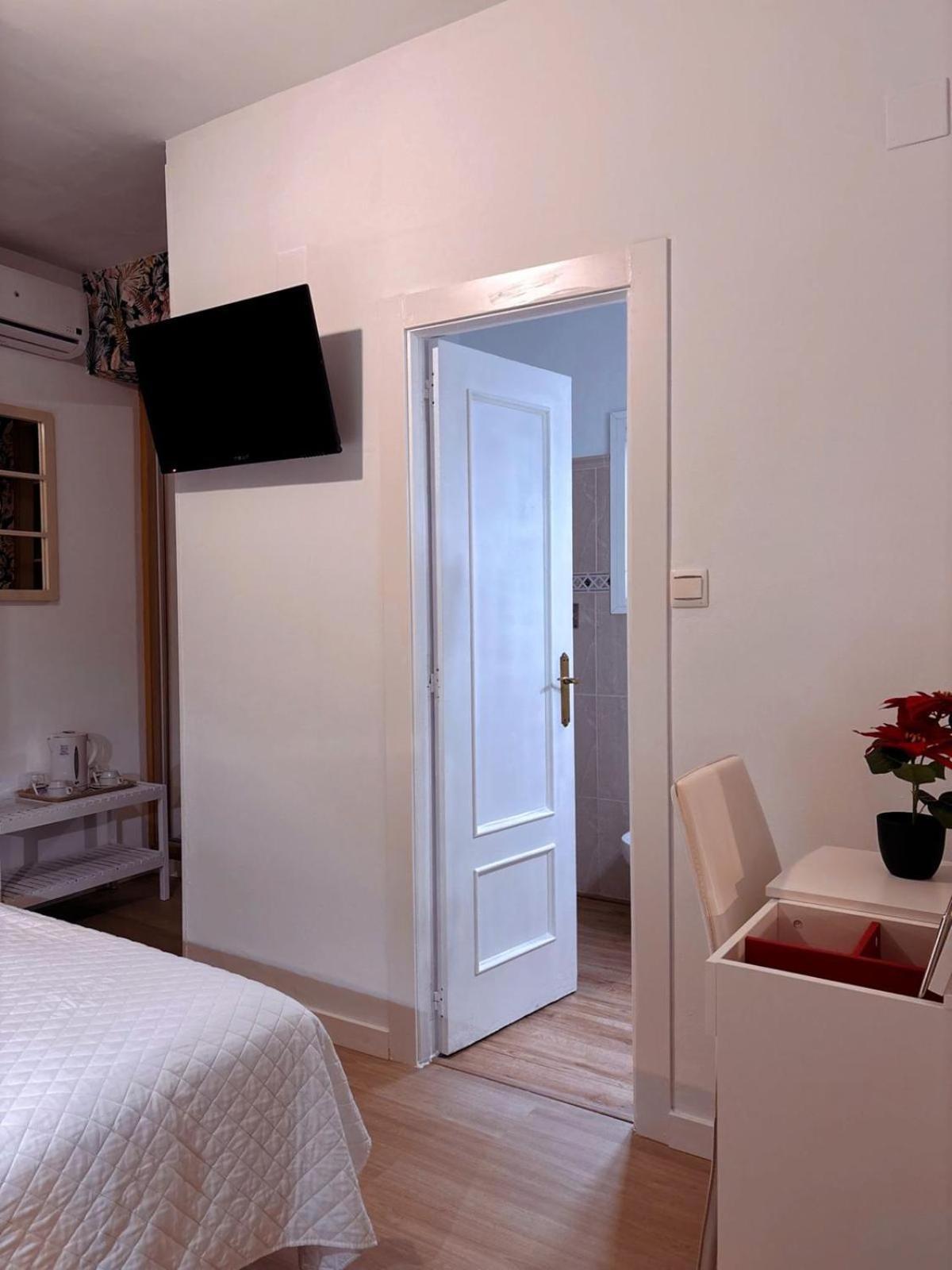 Hostal Guadalupe Torremolinos Exteriér fotografie